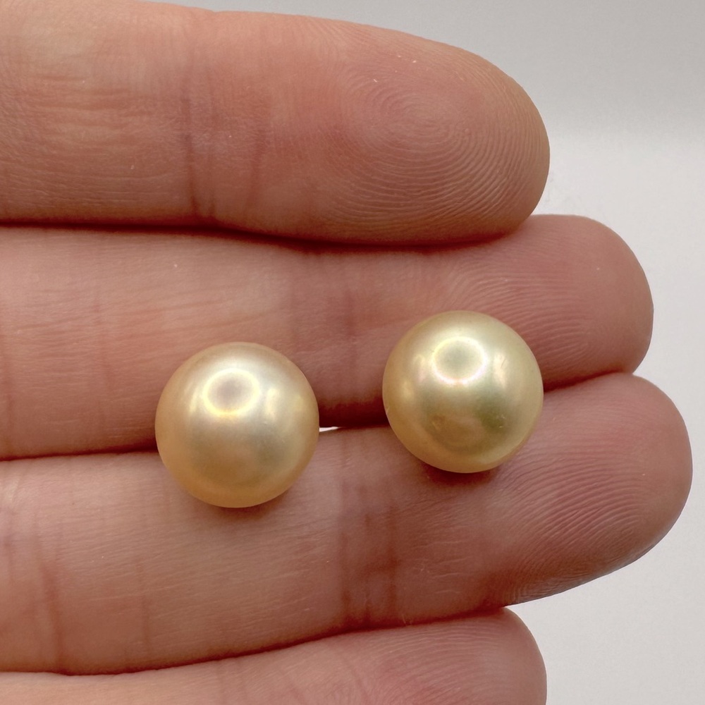 GILCO Vintage Pearl Earrings